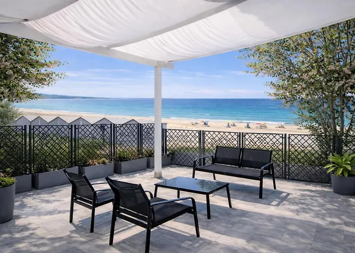 Marco House - Seaview Apartment - Fronte Mare - Casa Vacanza Anzio